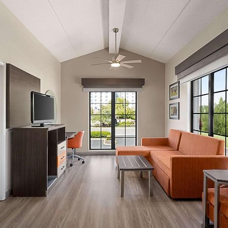 La Quinta Inn Lexington-Horse Park Εξωτερικό φωτογραφία