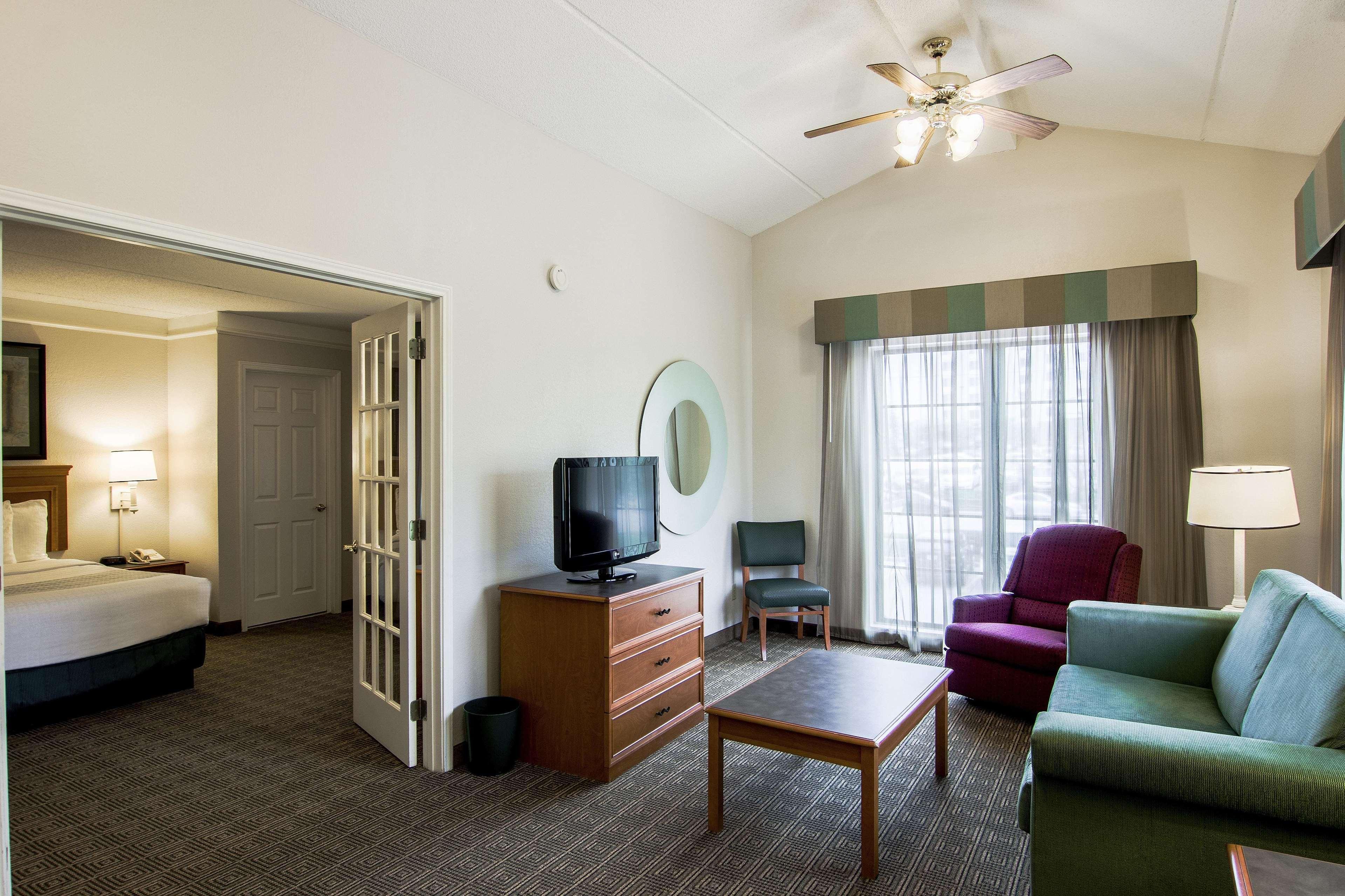 La Quinta Inn Lexington-Horse Park Εξωτερικό φωτογραφία